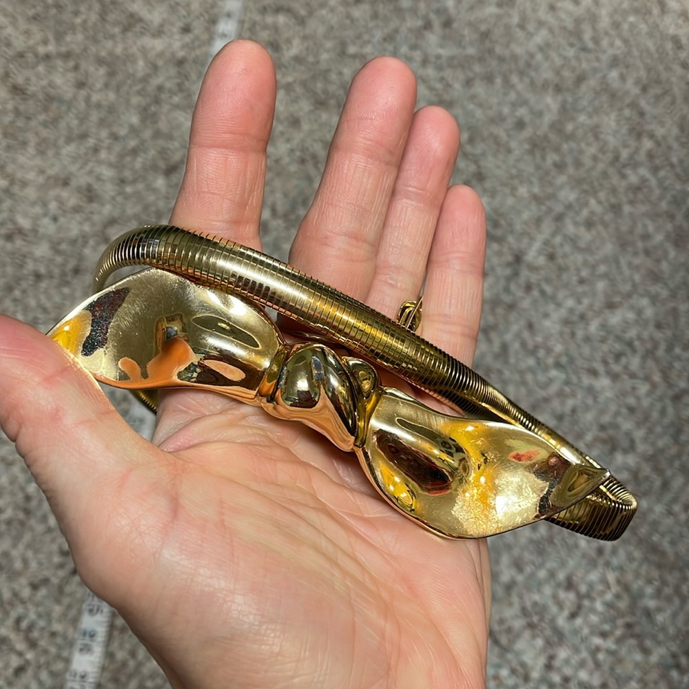 Vintage gold metal bow belt